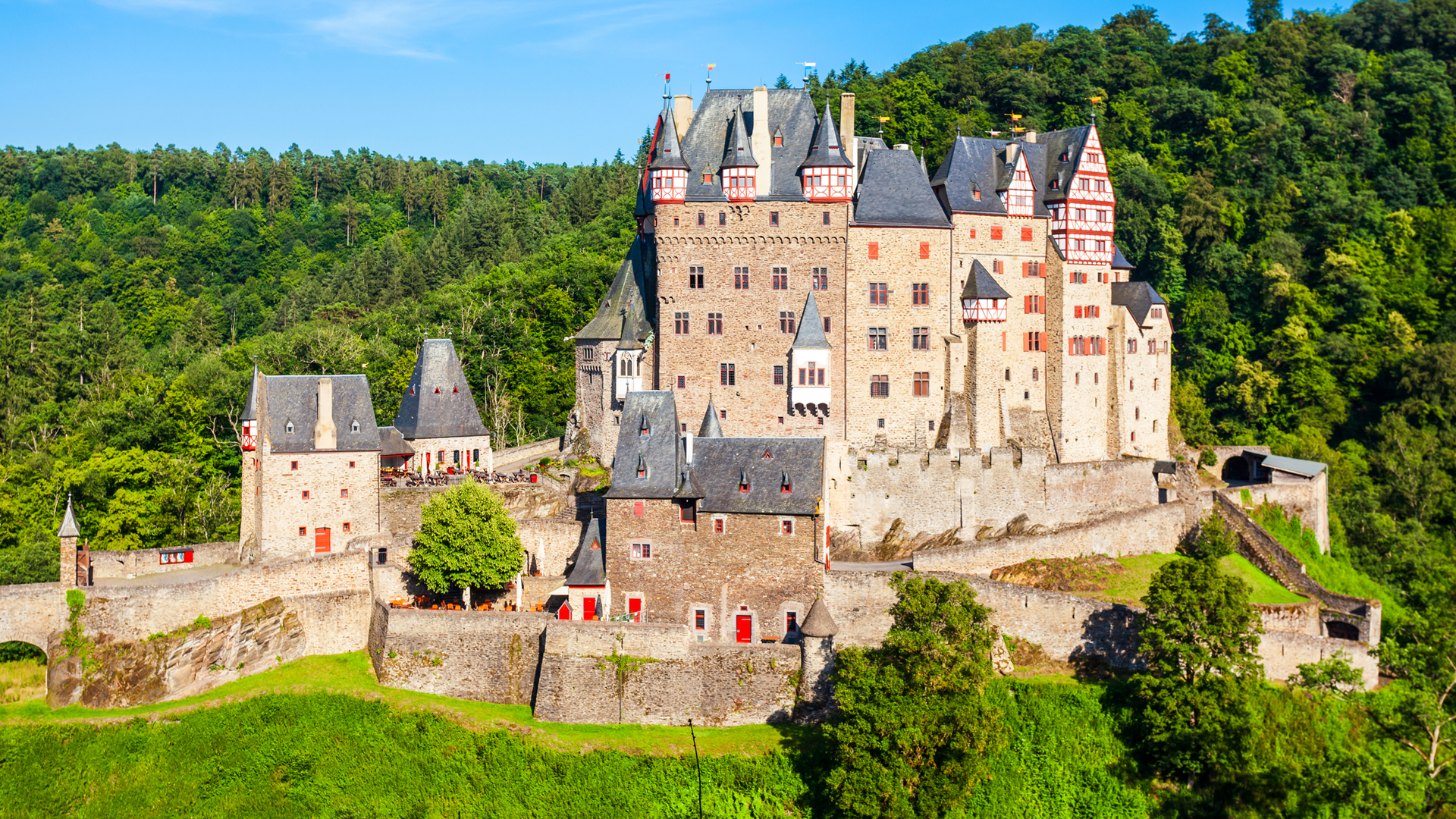 Begin your wine river cruise journey
